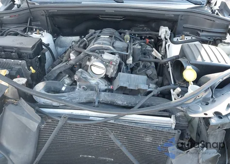 2015 Jeep Grand Cherokee Summit z USA, uszkodzony, nr VIN 1C4RJFJT2FC854365